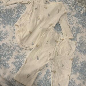 Janie and Jack Cream Baby Outfit with Lion Print